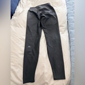 ALO High-Waisted Charcoal Leggings - Medium